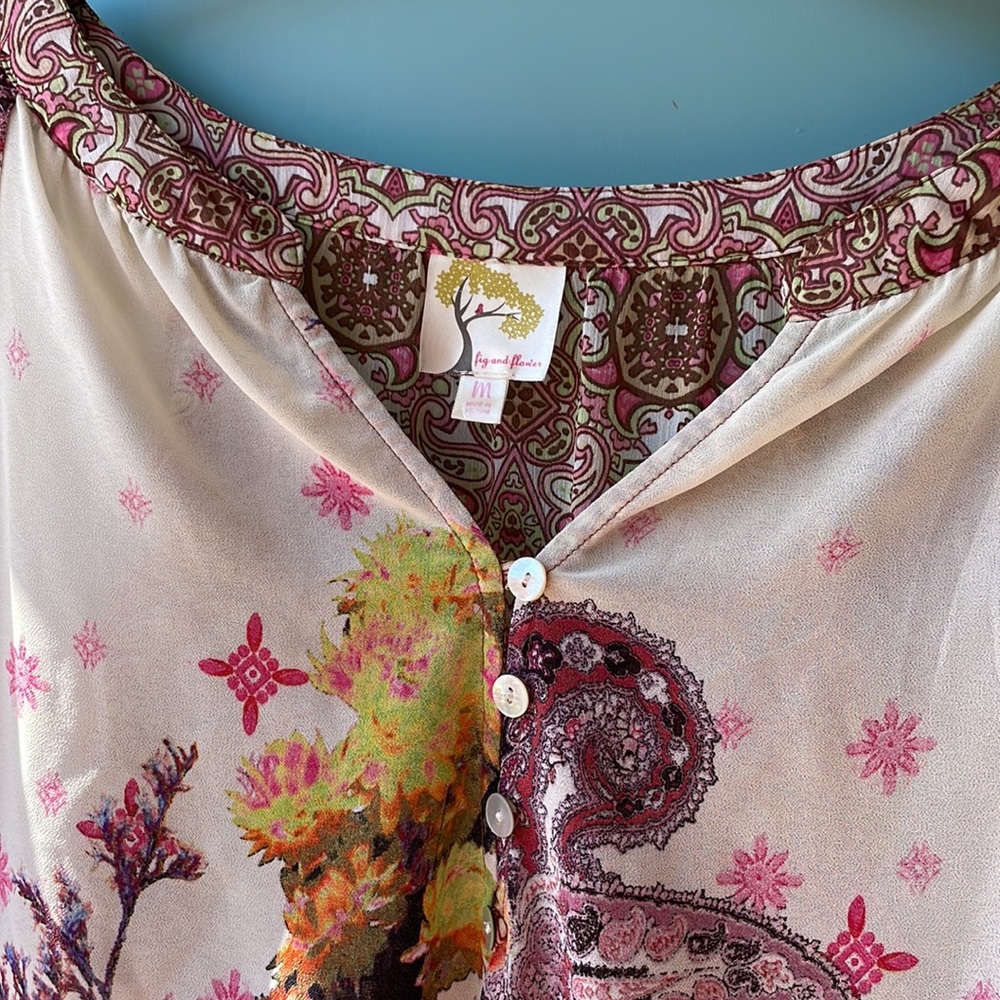3/$20 Anthropologie Fig & Flower Blouse - Picture 4 of 12